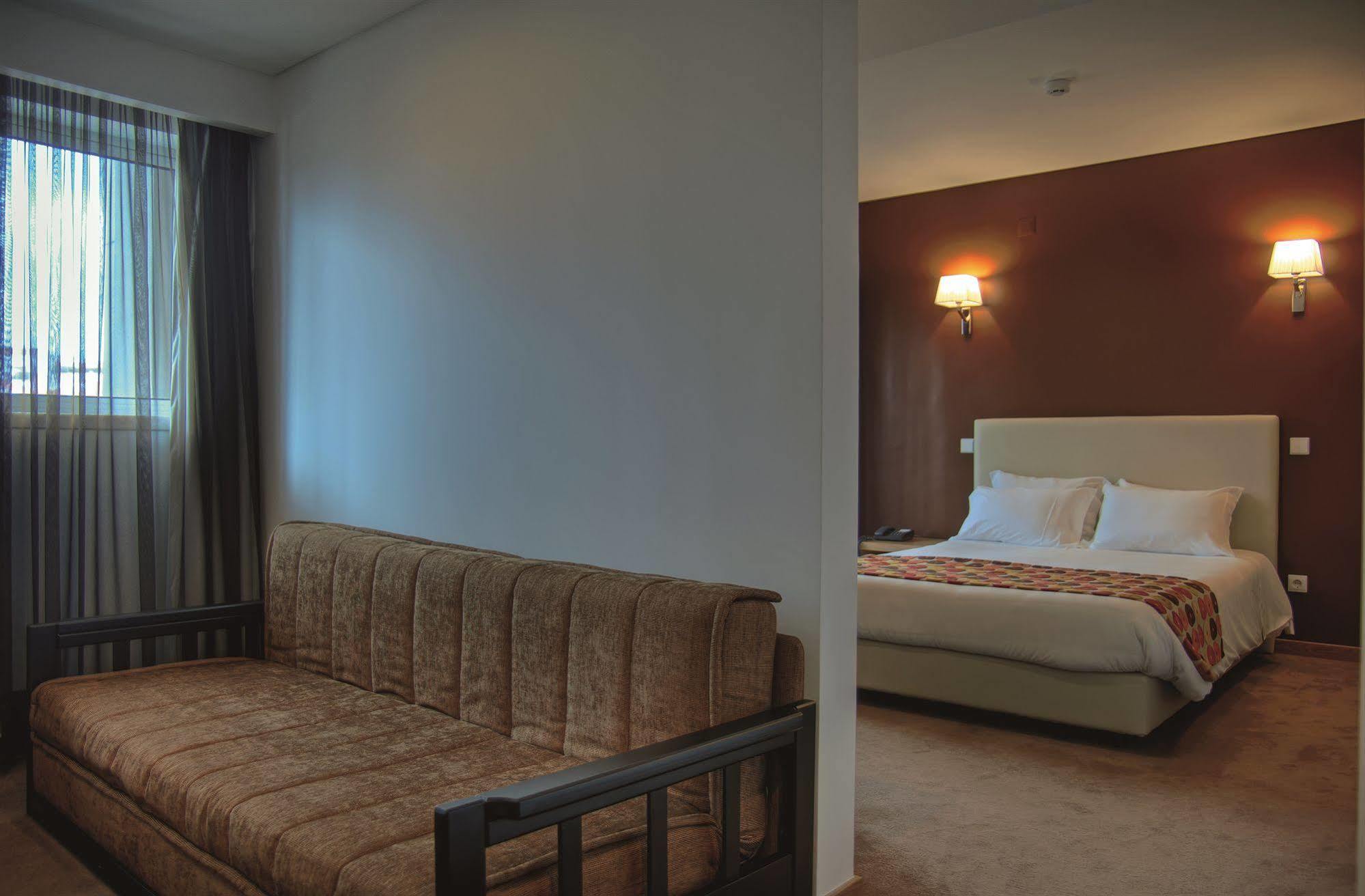 Hotel Sao Luis Leiria Luaran gambar